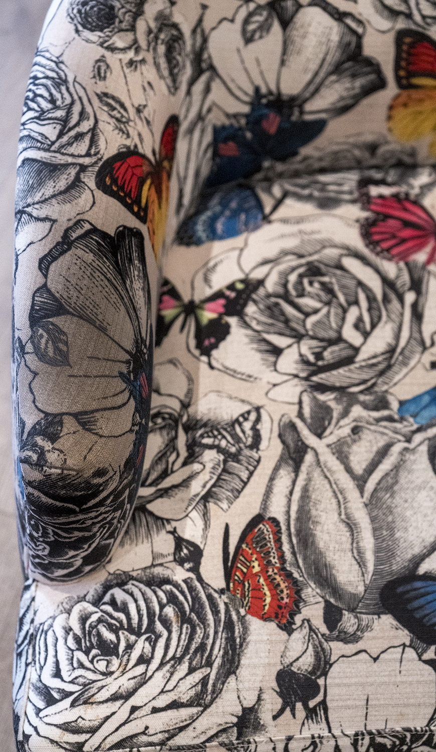 Before treatment – seat with stains and shadowing
